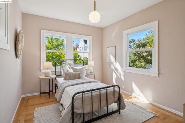 820 Prospect Ave, Oakland, CA 94610