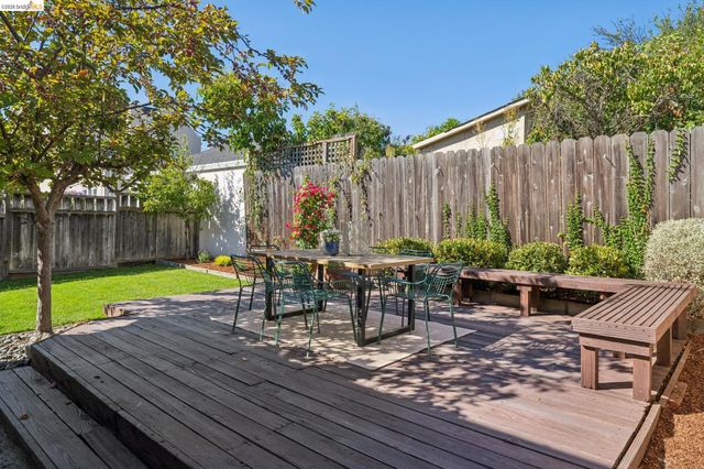 820 Prospect Ave, Oakland, CA 94610