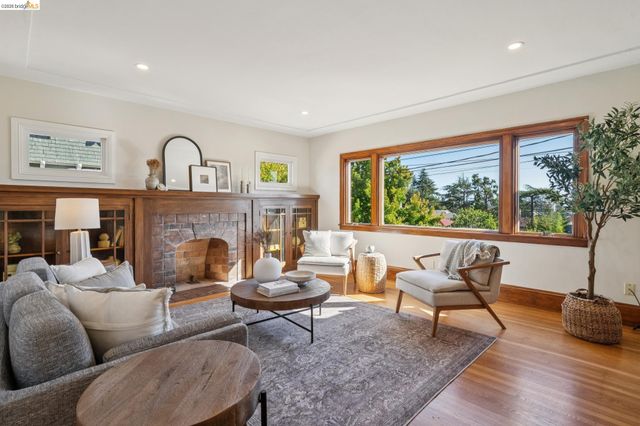 820 Prospect Ave, Oakland, CA 94610