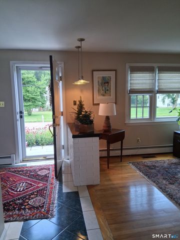 100 Rolling Ridge Road, Hamden, CT 06518