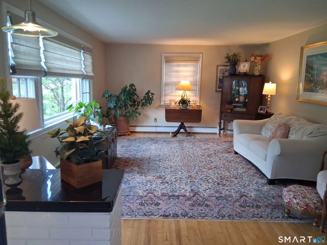 100 Rolling Ridge Road, Hamden, CT 06518