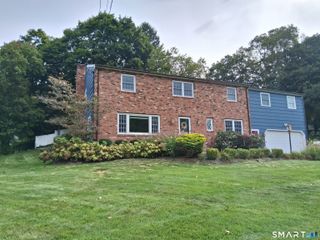 100 Rolling Ridge Road, Hamden, CT 06518