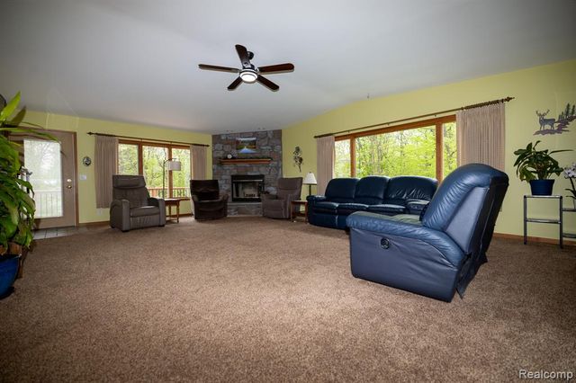 321 Elio, Highland, MI 48357