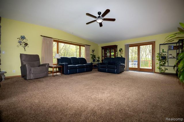 321 Elio, Highland, MI 48357
