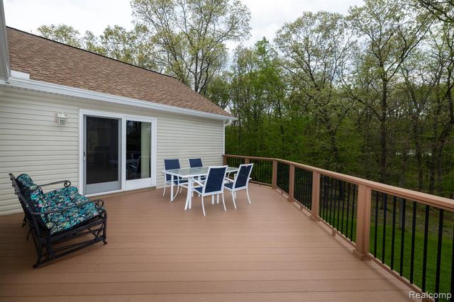 321 Elio, Highland, MI 48357