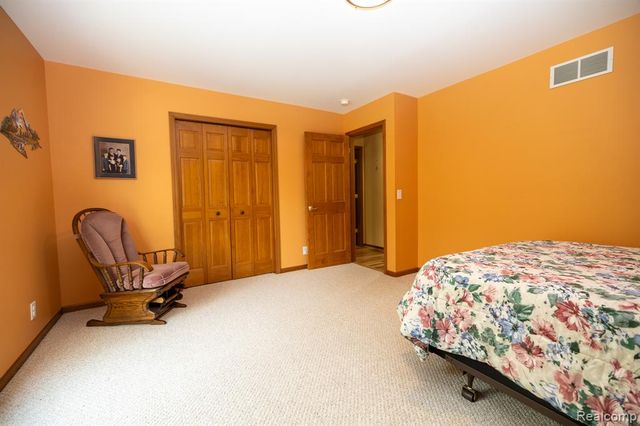 321 Elio, Highland, MI 48357