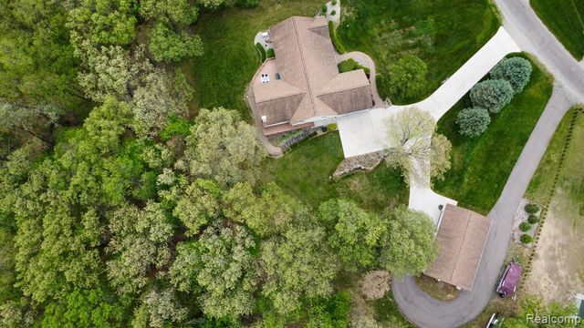 321 Elio, Highland, MI 48357