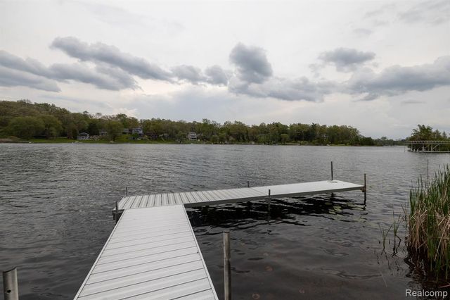321 Elio, Highland, MI 48357