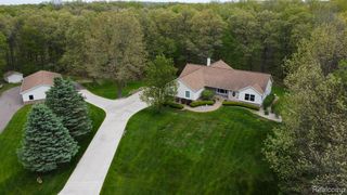 321 Elio, Highland, MI 48357