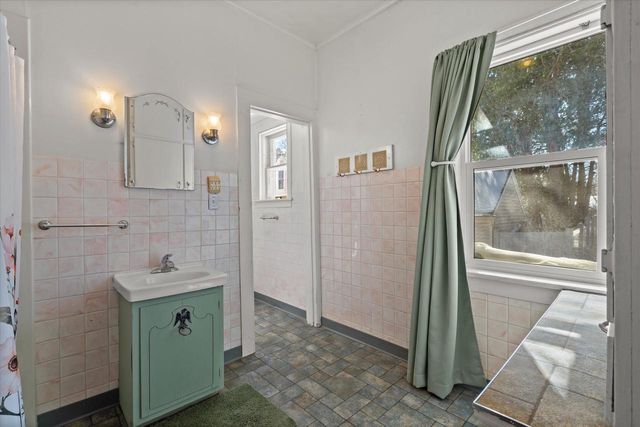 501 W WINNEBAGO STREET, Appleton, WI 54911