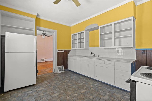 501 W WINNEBAGO STREET, Appleton, WI 54911