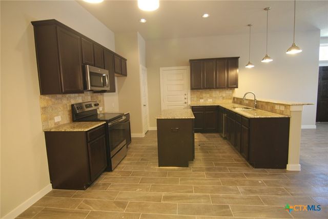342 Creekside Curve, New Braunfels, TX 78130