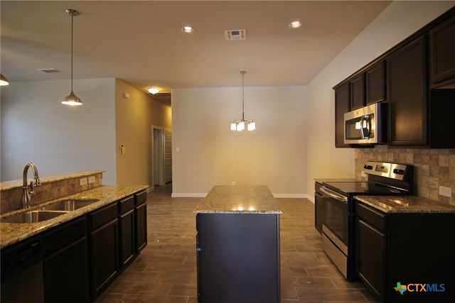 342 Creekside Curve, New Braunfels, TX 78130