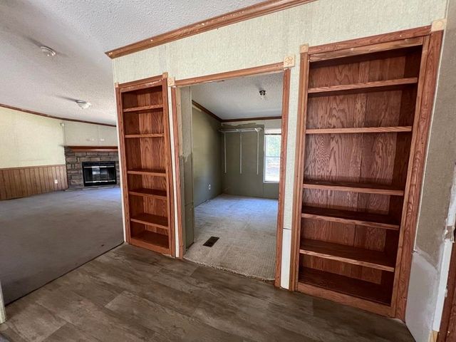 125 Beverly Cir, Marshall, TX 75672