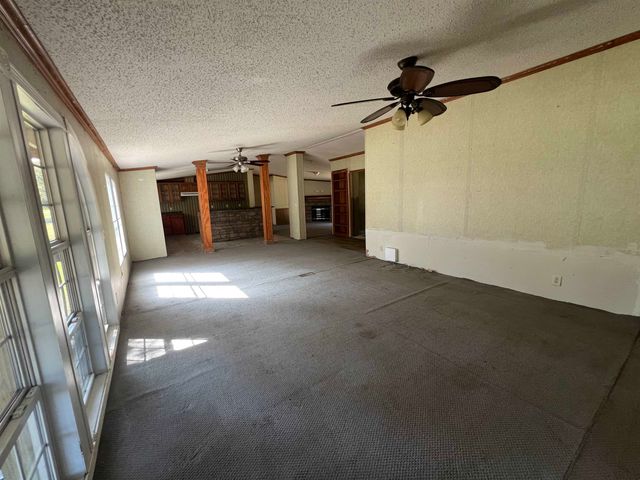 125 Beverly Cir, Marshall, TX 75672