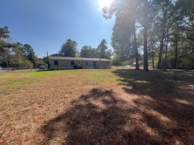 125 Beverly Cir, Marshall, TX 75672