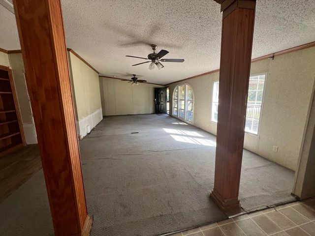 125 Beverly Cir, Marshall, TX 75672