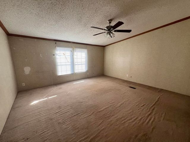 125 Beverly Cir, Marshall, TX 75672