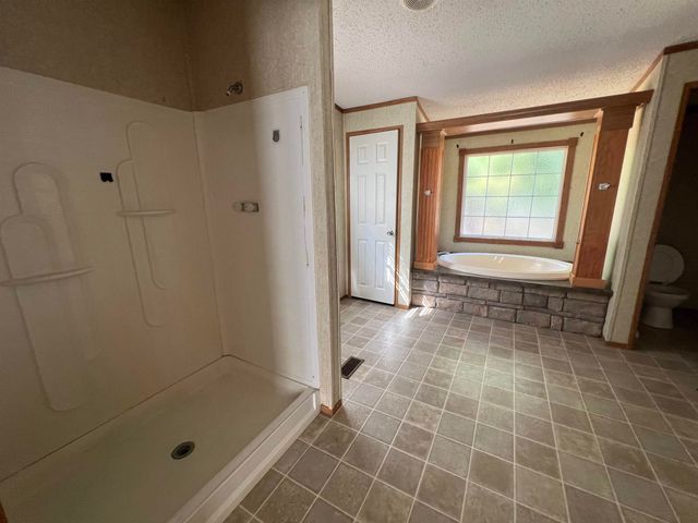 125 Beverly Cir, Marshall, TX 75672