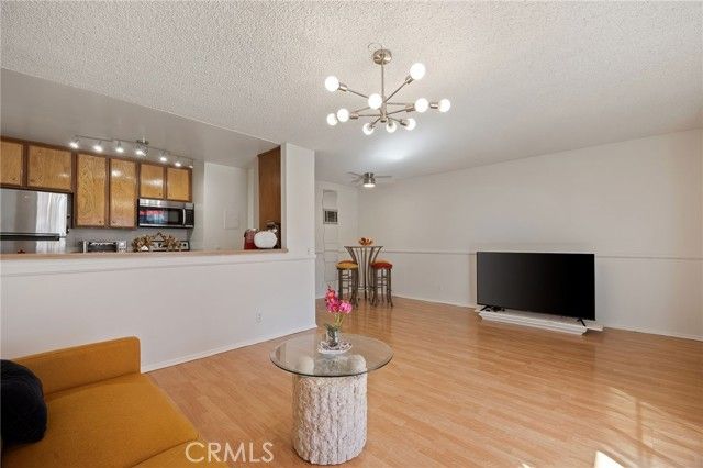 20930 Parthenia, Canoga Park (los Angeles), CA 91304