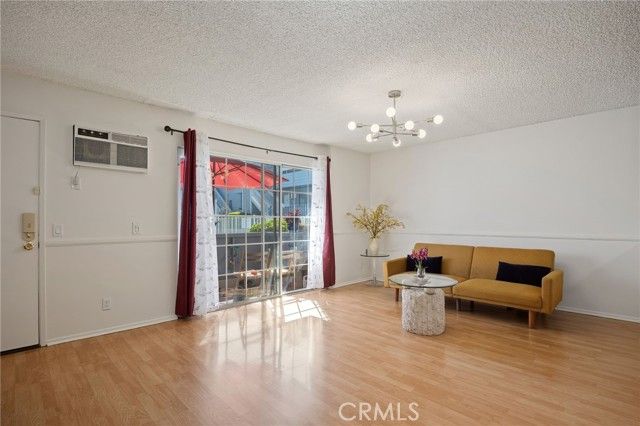 20930 Parthenia, Canoga Park (los Angeles), CA 91304