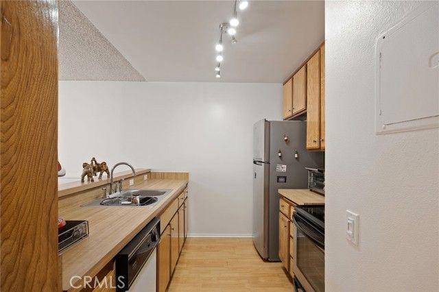 20930 Parthenia, Canoga Park (los Angeles), CA 91304