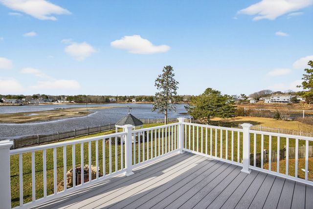 299 Main Street, South Dennis, MA 02660