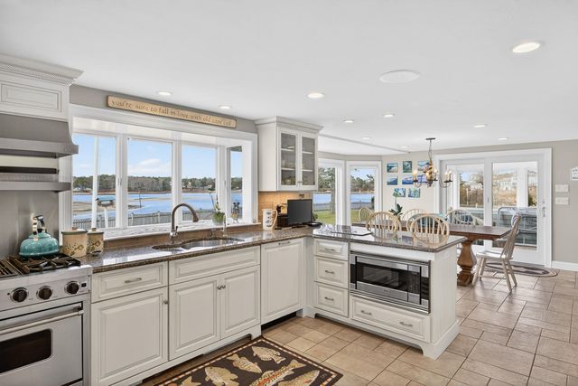 299 Main Street, South Dennis, MA 02660