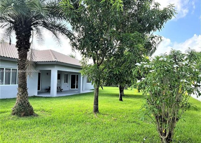 27669 SW 154th Ave, Homestead, FL 33032