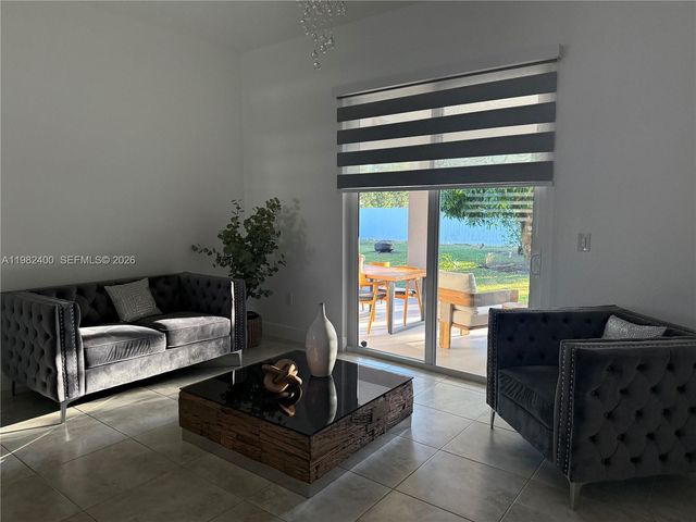 27669 SW 154th Ave, Homestead, FL 33032