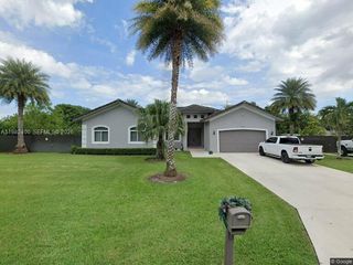 27669 SW 154th Ave, Homestead, FL 33032