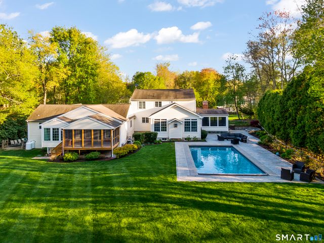 29 Alpine Road, Monroe, CT 06468