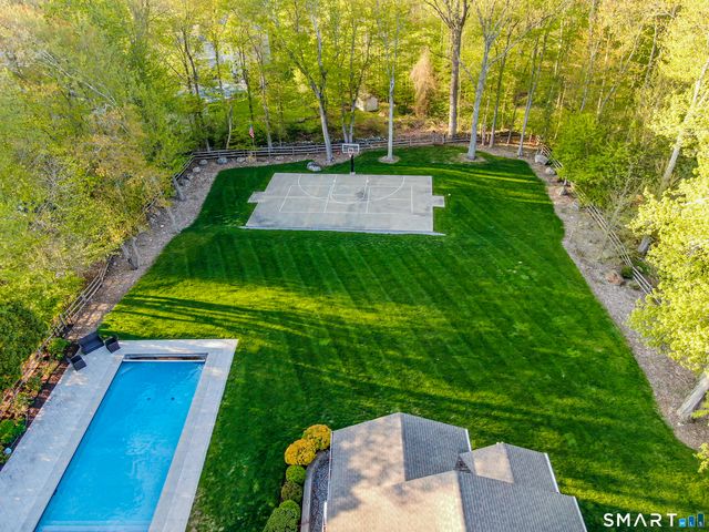 29 Alpine Road, Monroe, CT 06468
