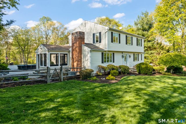29 Alpine Road, Monroe, CT 06468