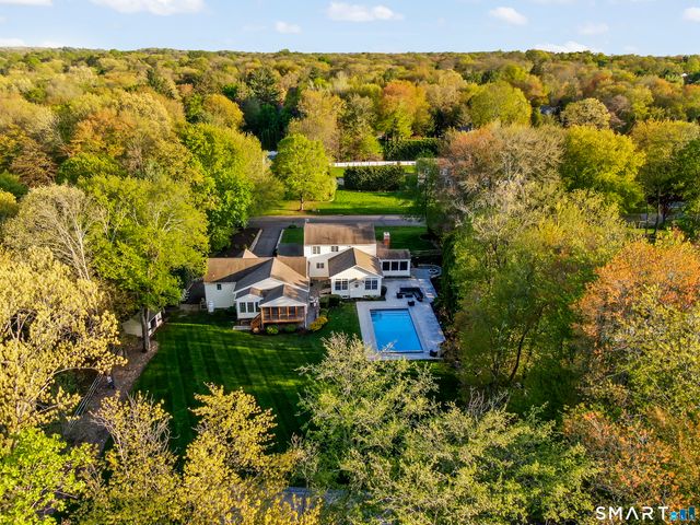29 Alpine Road, Monroe, CT 06468