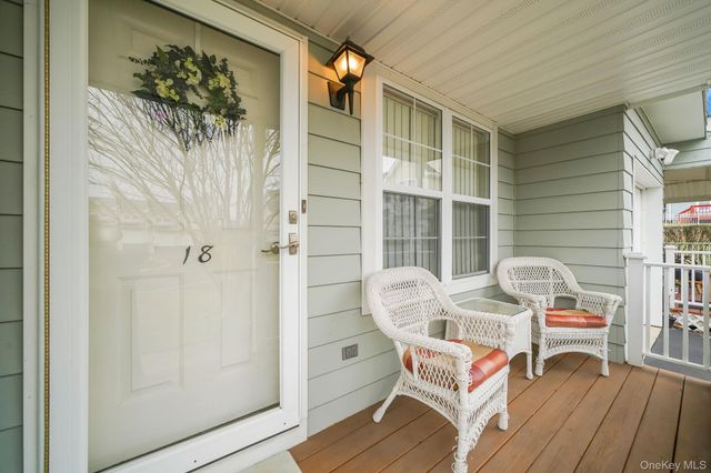 18 Summerfield Circle, Central Islip, NY 11722