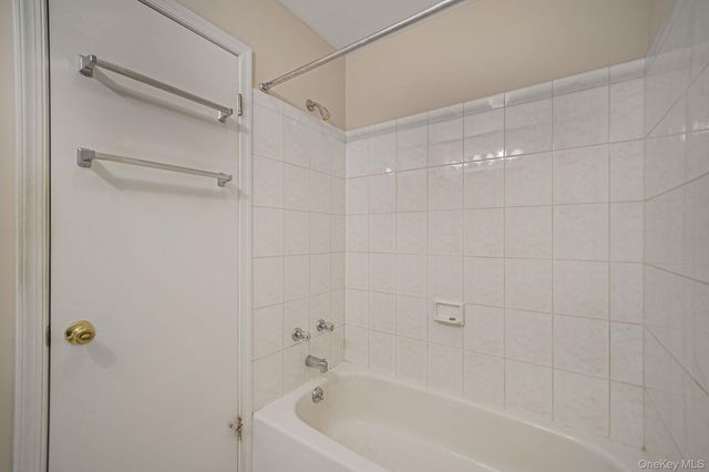 18 Summerfield Circle, Central Islip, NY 11722