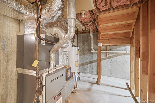 18 Summerfield Circle, Central Islip, NY 11722