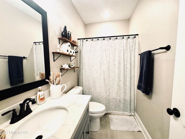 14703 Audubon Lake Boulevard, Gulfport, MS 39503