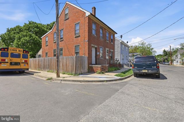 235 SINNICKSON ST, Salem, NJ 08079