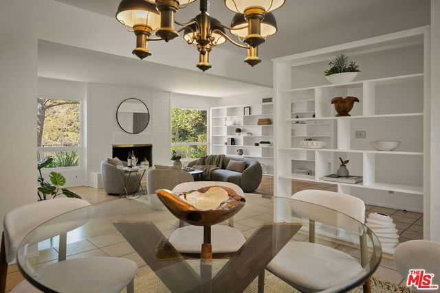 2521 La Condesa Drive, Los Angeles, CA 90049