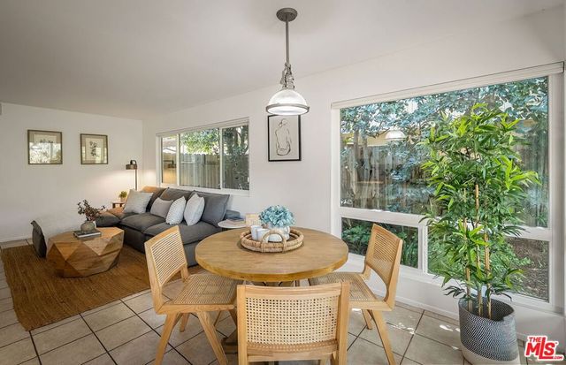 2521 La Condesa Drive, Los Angeles, CA 90049