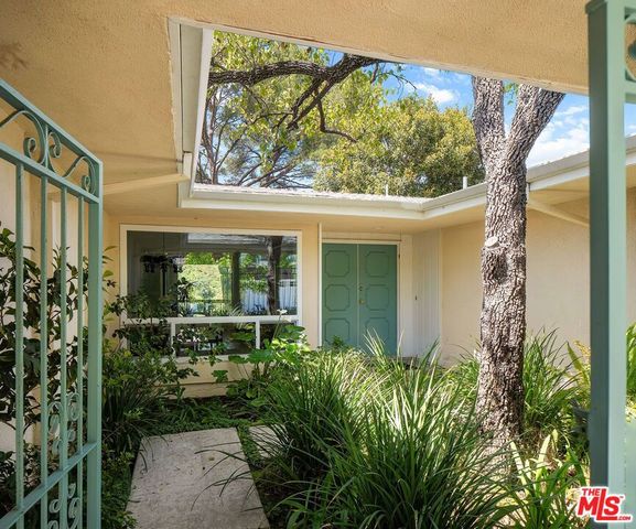 2521 La Condesa Drive, Los Angeles, CA 90049