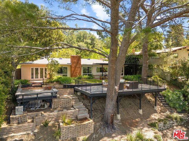 2521 La Condesa Drive, Los Angeles, CA 90049