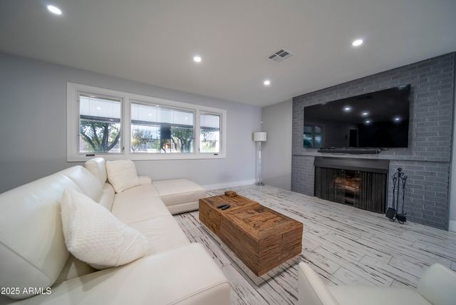 11470 N 64TH Street, Scottsdale, AZ 85254