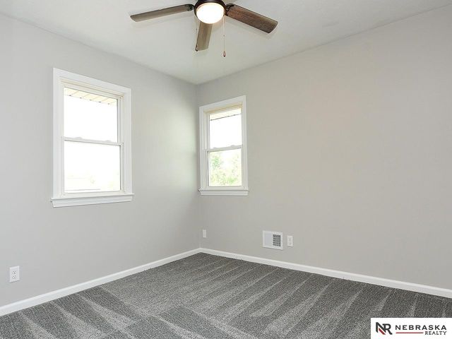 9518 Sprague Street, Omaha, NE 68134