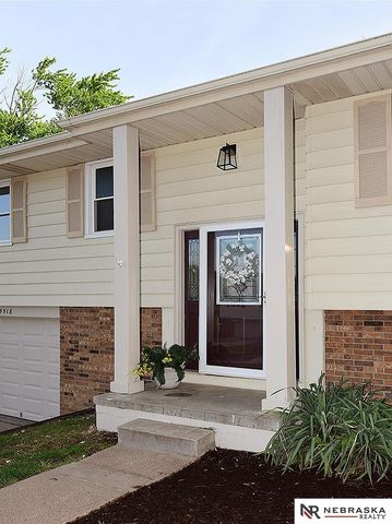 9518 Sprague Street, Omaha, NE 68134