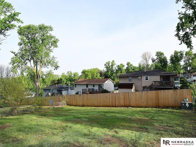 9518 Sprague Street, Omaha, NE 68134