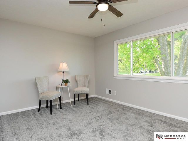 9518 Sprague Street, Omaha, NE 68134