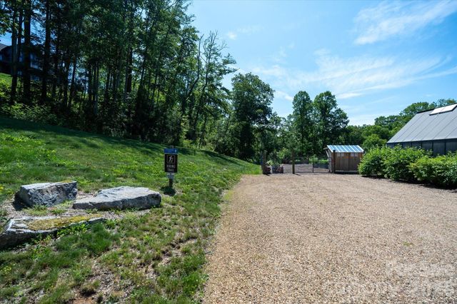 99999 Mountain Grove Lane 48, Fletcher, NC 28732